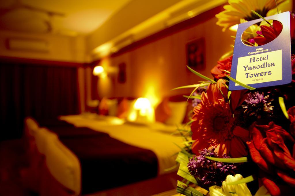 Yasodha Towers Hotel Hosūr Екстериор снимка